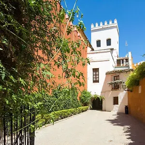  Apartment Holi-rent Historic House Next To The Alcazar Spain